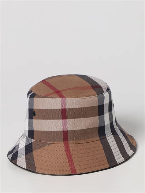 cappello burberry outlet